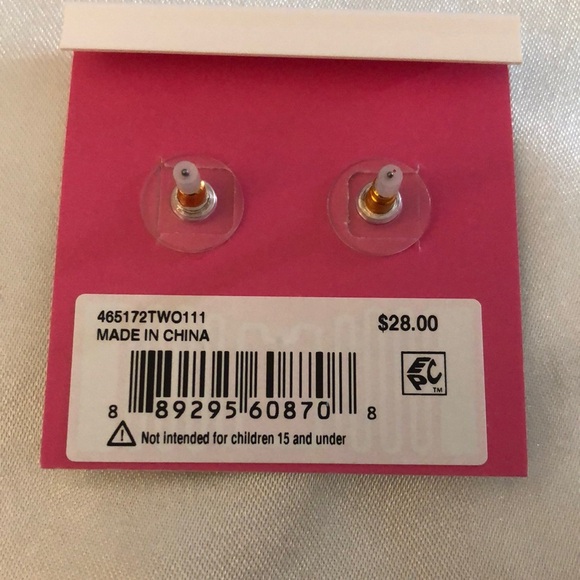 Betsey Johnson Silver Tone Ohh A Daisy Stud Earrings Crystal Accents NWT - Picture 12 of 13